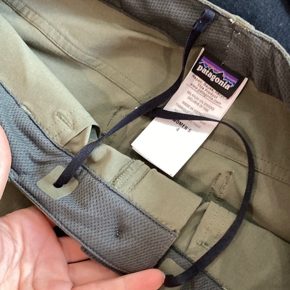 Patagonia Green Tribune Capri Pants Hiking Outdoor Crop Pants Size 4 - Picture 12 of 12